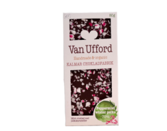 En bild som visar Van Ufford Chokladkaka Peppermint Winterpolka Mörk choklad med polakakaramell från Kalmar Chokladfabrik