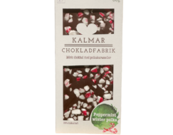 En bild som visar Peppermint Winter Polka- Handgjord och ekologisk mörk choklad med polkakaramell tillverkad av Kalmar Chokladfabrik.